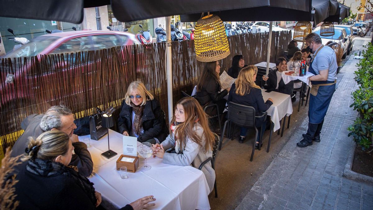 La majoria de terrasses de la pandèmia han sol·licitat la continuïtat a Barcelona La majoria de terrasses de la pandèmia han sol·licitat la continuïtat a Barcelona