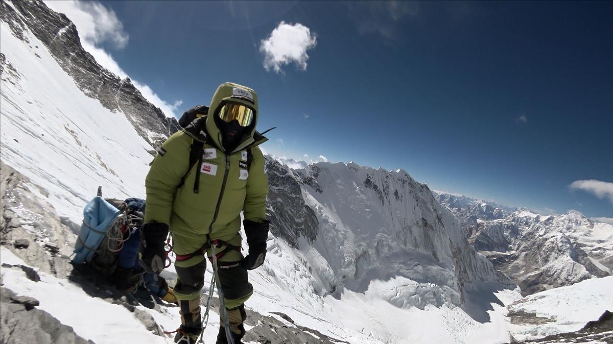 Alex Txikon, cerca del collado sur del Everest.