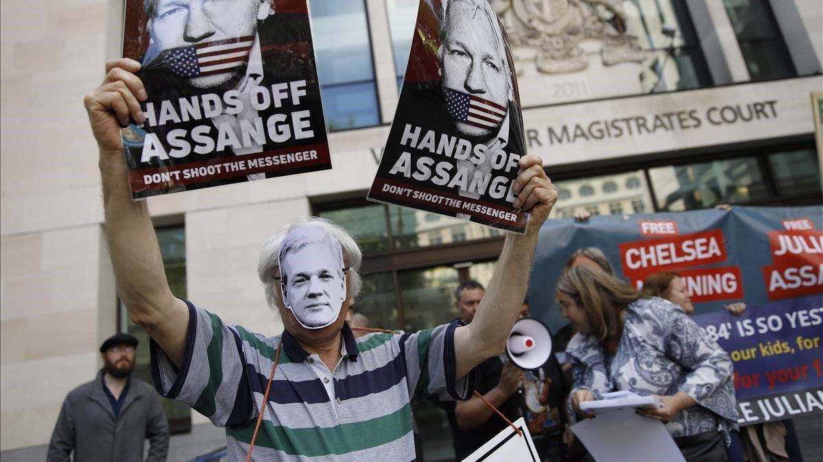La mala salut d'Assange li impedeix comparèixer en una vista sobre la seva extradició als EUA
