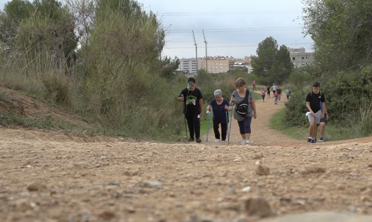 La Asociación de vecinos del Casco Antiguo de Viladecans retoma la subida a Sant Ramon La Asociación de vecinos del Casco Antiguo de Viladecans retoma la subida a Sant Ramon