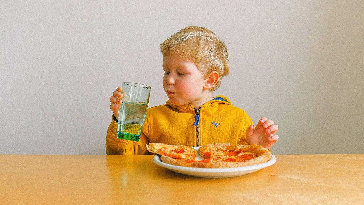 El menú infantil que enfada a les xarxes: «És una broma de mal gust» El menú infantil que enfada a les xarxes: «És una broma de mal gust»