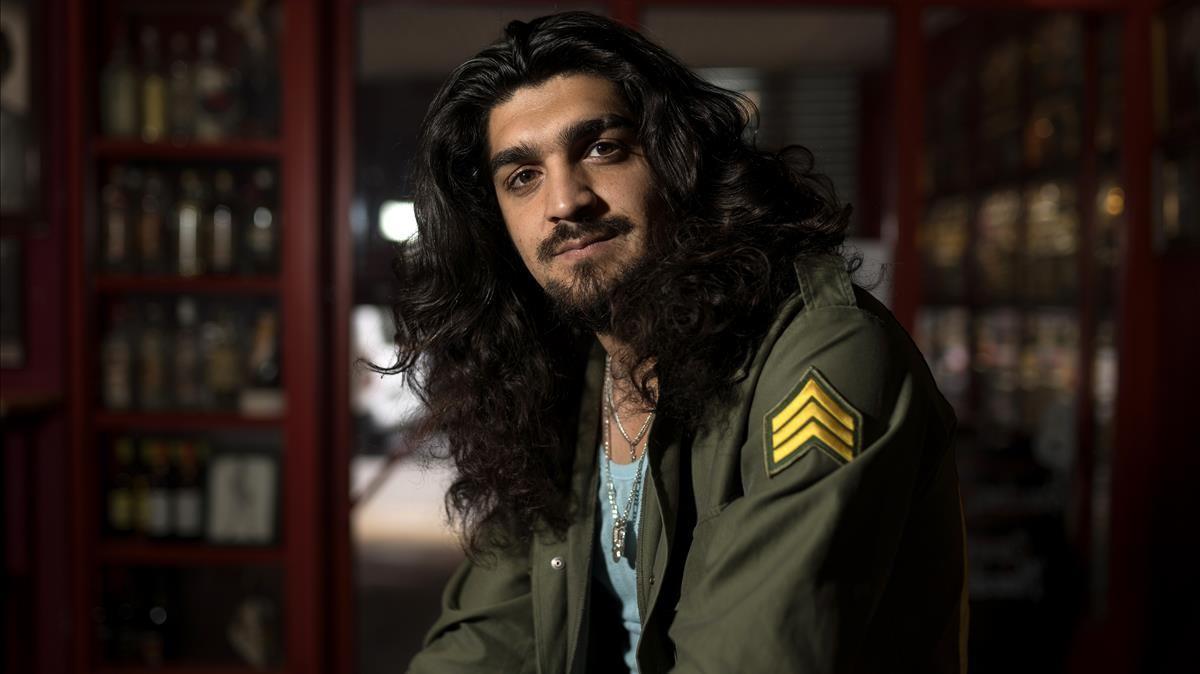 Israel Fernández, en el templo rumbero La Belter, en Barcelona, el pasado martes. Israel Fernández, en el templo rumbero La Belter, en Barcelona, el pasado martes.