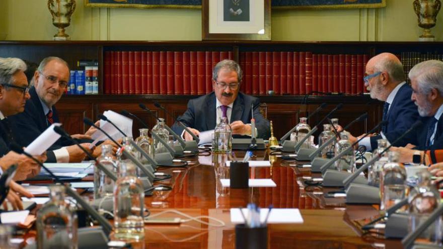 La cruzada de la Santísima Trinidad del PP, el Poder Judicial y el Constitucional La cruzada de la Santísima Trinidad del PP, el Poder Judicial y el Constitucional