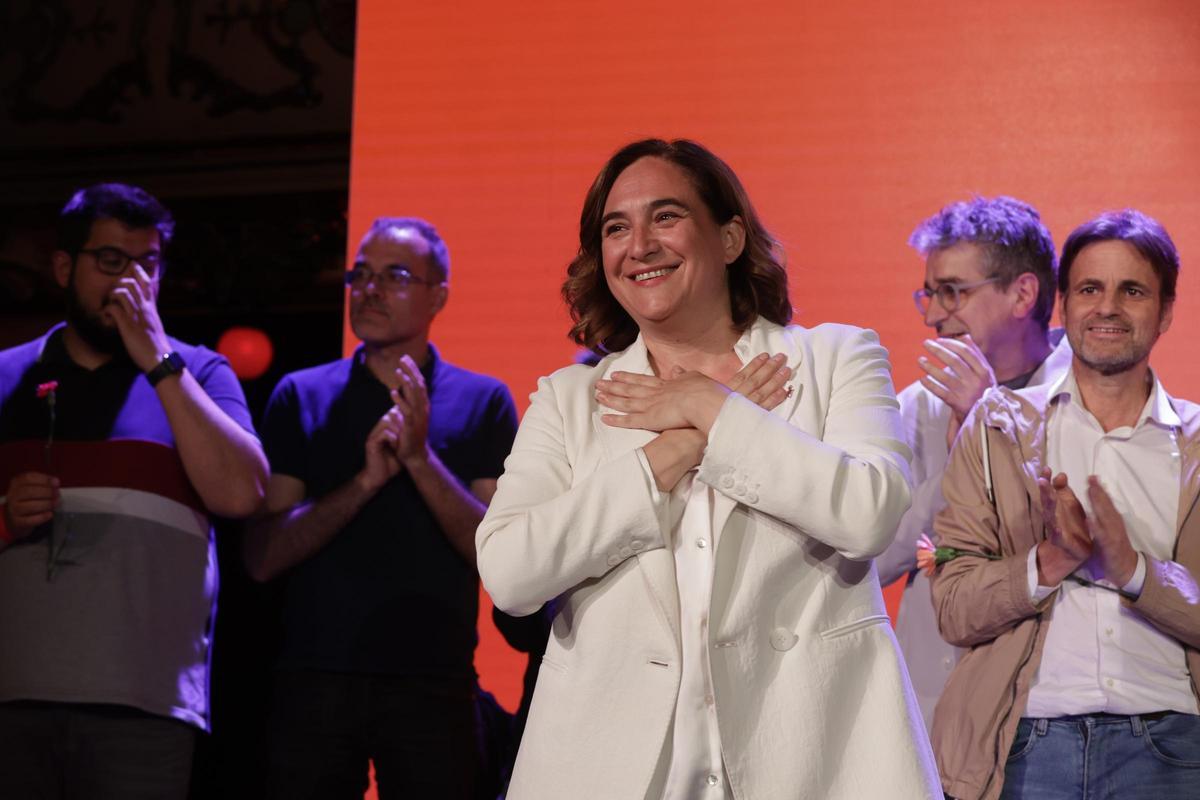 Colau, en la sede eelctoral de Barcelona en Comú, en La Paloma, con su derrota ya consumada, el día de las elecciones municipales. Colau, en la sede eelctoral de Barcelona en Comú, en La Paloma, con su derrota ya consumada, el día de las elecciones municipales.