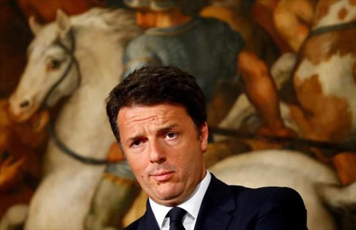Matteo Renzi, durante una rueda de prensa en el palacio Chigi, en el mes de junio. Matteo Renzi, durante una rueda de prensa en el palacio Chigi, en el mes de junio.