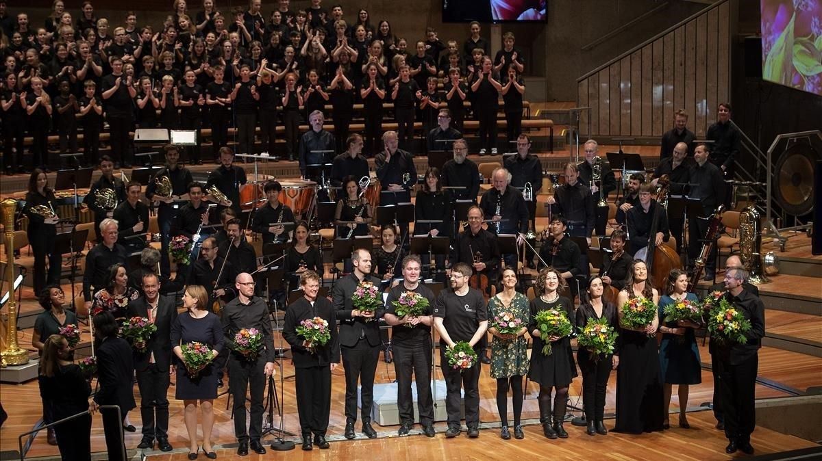 Un momento del final del conciertro de corales en Berlín, el domingo pasado. Un momento del final del conciertro de corales en Berlín, el domingo pasado.