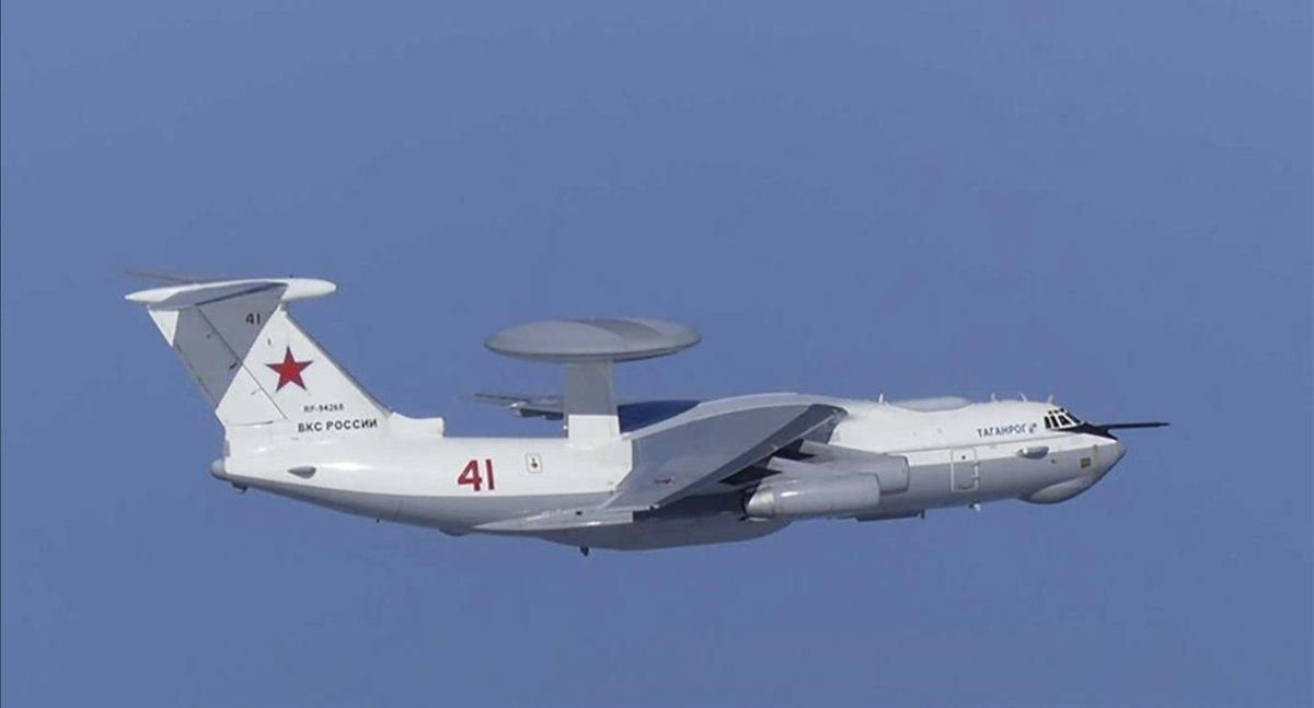 Avión ruso que violó el espacio aérero surcoreano. Avión ruso que violó el espacio aérero surcoreano.