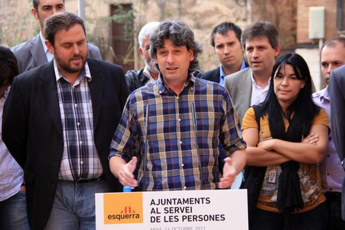 El alcalde de Moià, Dionís Guiteras, con otros regidores de ERC, en octubre. El alcalde de Moià, Dionís Guiteras, con otros regidores de ERC, en octubre.