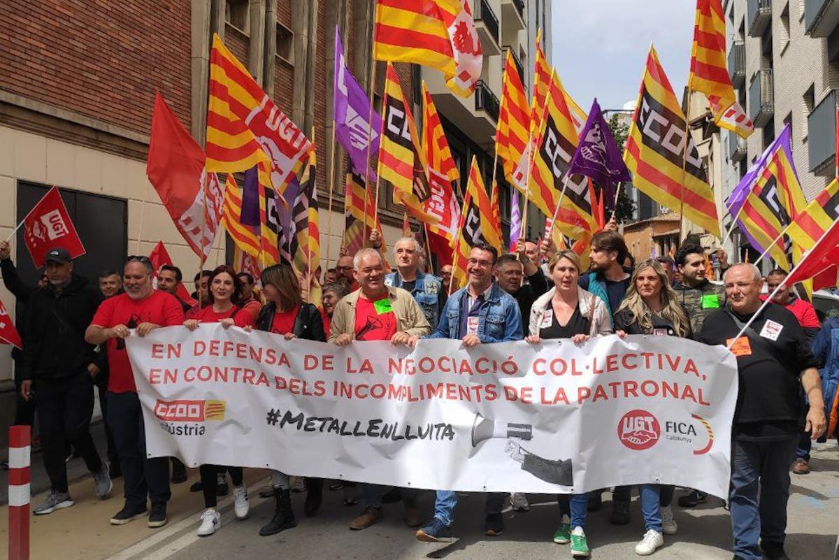 El sector del metall es manifesta a Sabadell i amenaça amb una «vaga sense precedents»