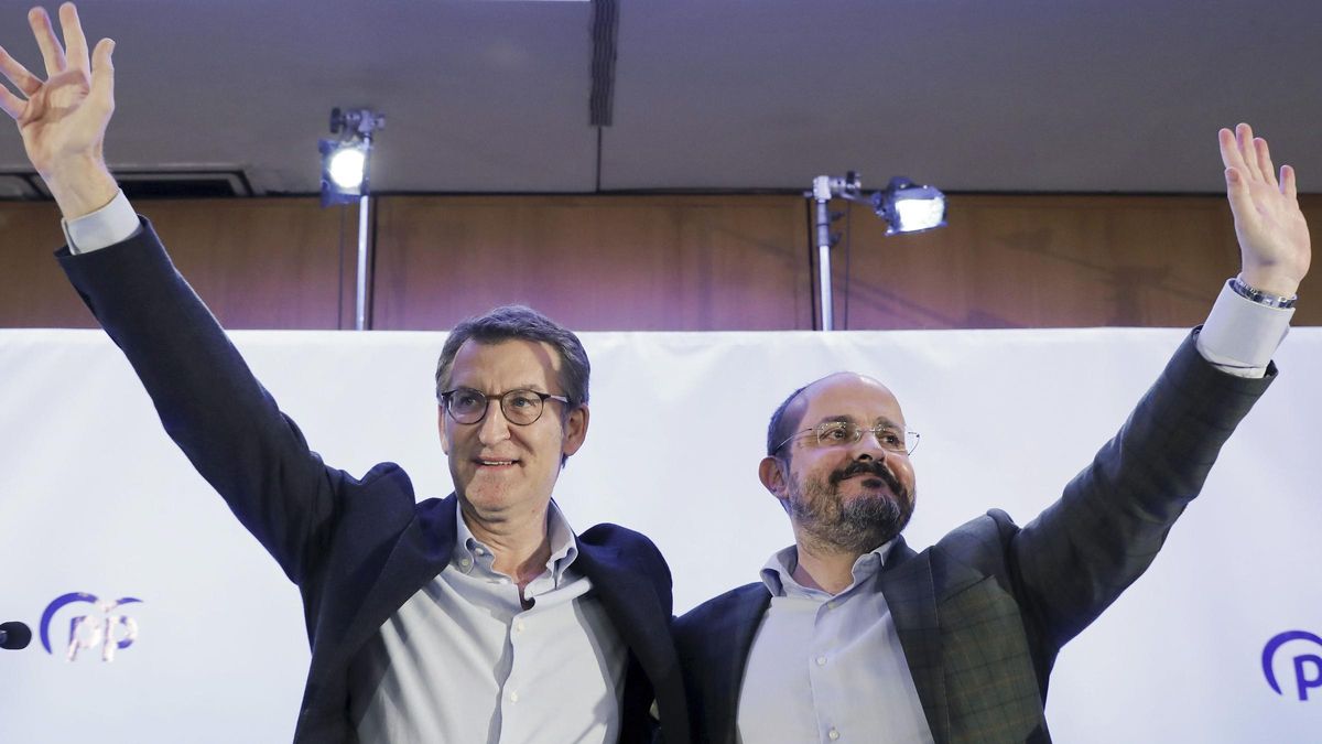 Alberto Núñez Feijóo, presidente de la Xunta de Galicia y candidato a liderar el Partido Popular en sustitución de Pablo Casado, durante el acto político protagonizado esta tarde en Barcelona, en el que estuvo acompañado por el presidente del PP de Catalunya, Alejandro Fernández. Alberto Núñez Feijóo, presidente de la Xunta de Galicia y candidato a liderar el Partido Popular en sustitución de Pablo Casado, durante el acto político protagonizado esta tarde en Barcelona, en el que estuvo acompañado por el presidente del PP de Catalunya, Alejandro Fernández.