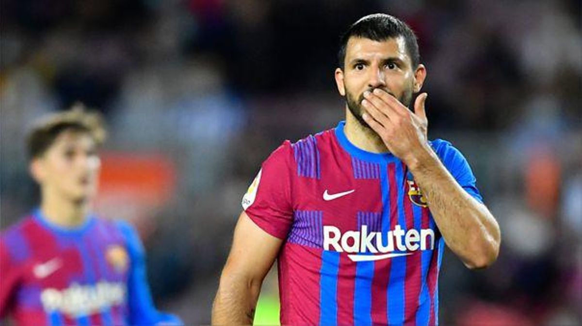 Kun Agüero en partido oficial con el Barça Kun Agüero en partido oficial con el Barça