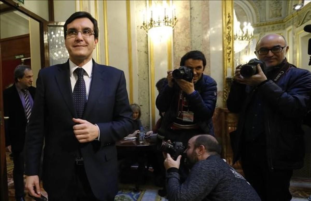 El coordinador de acción parlamentaria del PP, José Luis Ayllón. El coordinador de acción parlamentaria del PP, José Luis Ayllón.