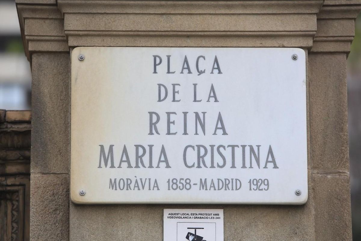 La plaça de la reina Maria Cristina, una de las más de 90 calles con nombre de mujer en Barcelona. La plaça de la reina Maria Cristina, una de las más de 90 calles con nombre de mujer en Barcelona.