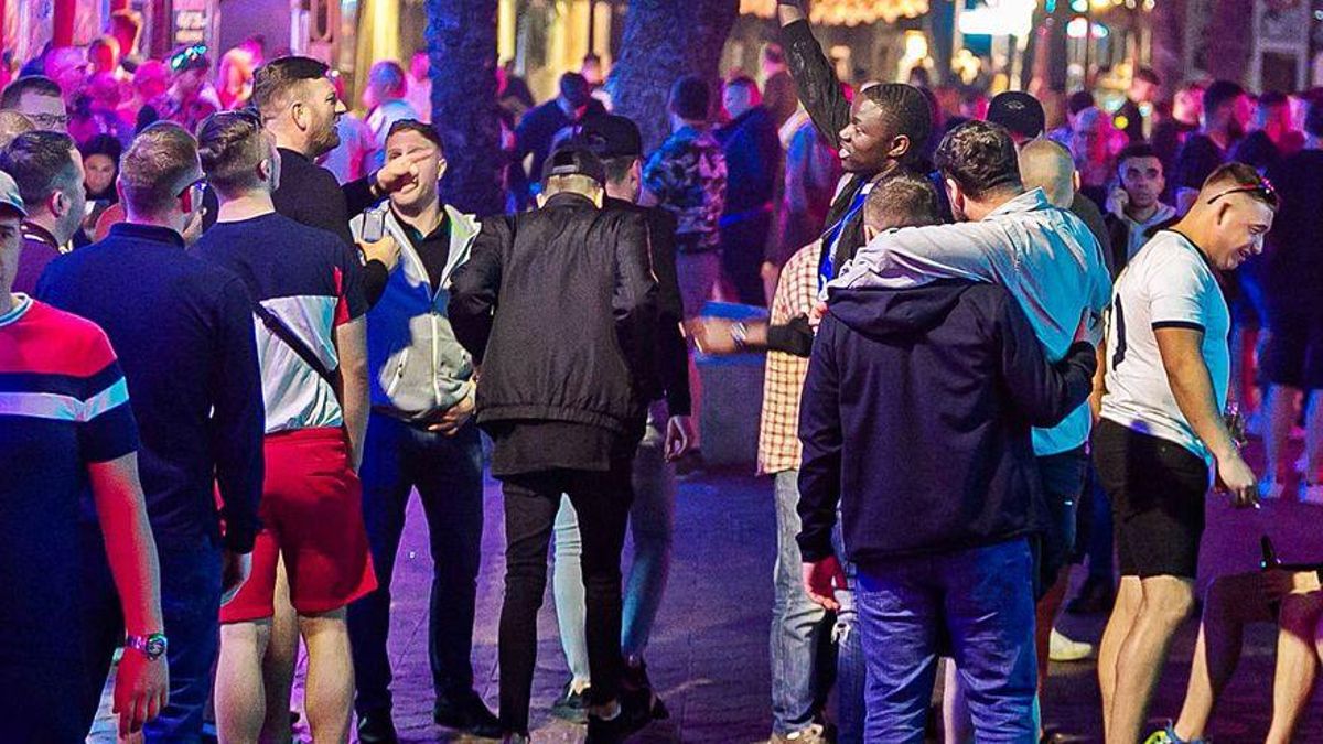 Madrid abre el ocio nocturno el 21 de junio y lleva las pistas de baile al exterior Madrid abre el ocio nocturno el 21 de junio y lleva las pistas de baile al exterior