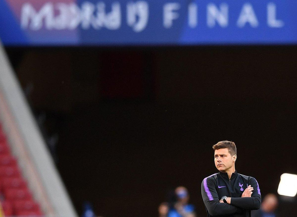Mauricio Pochettino, técnico del Tottenham, durante el último entrenamiento antes de la final de la Champions. Mauricio Pochettino, técnico del Tottenham, durante el último entrenamiento antes de la final de la Champions.