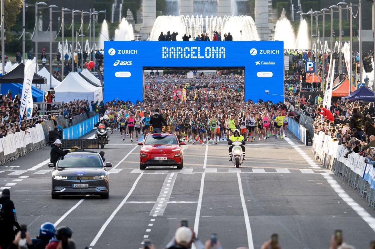 ¿En cuánto está el récord de la Maratón de Barcelona?