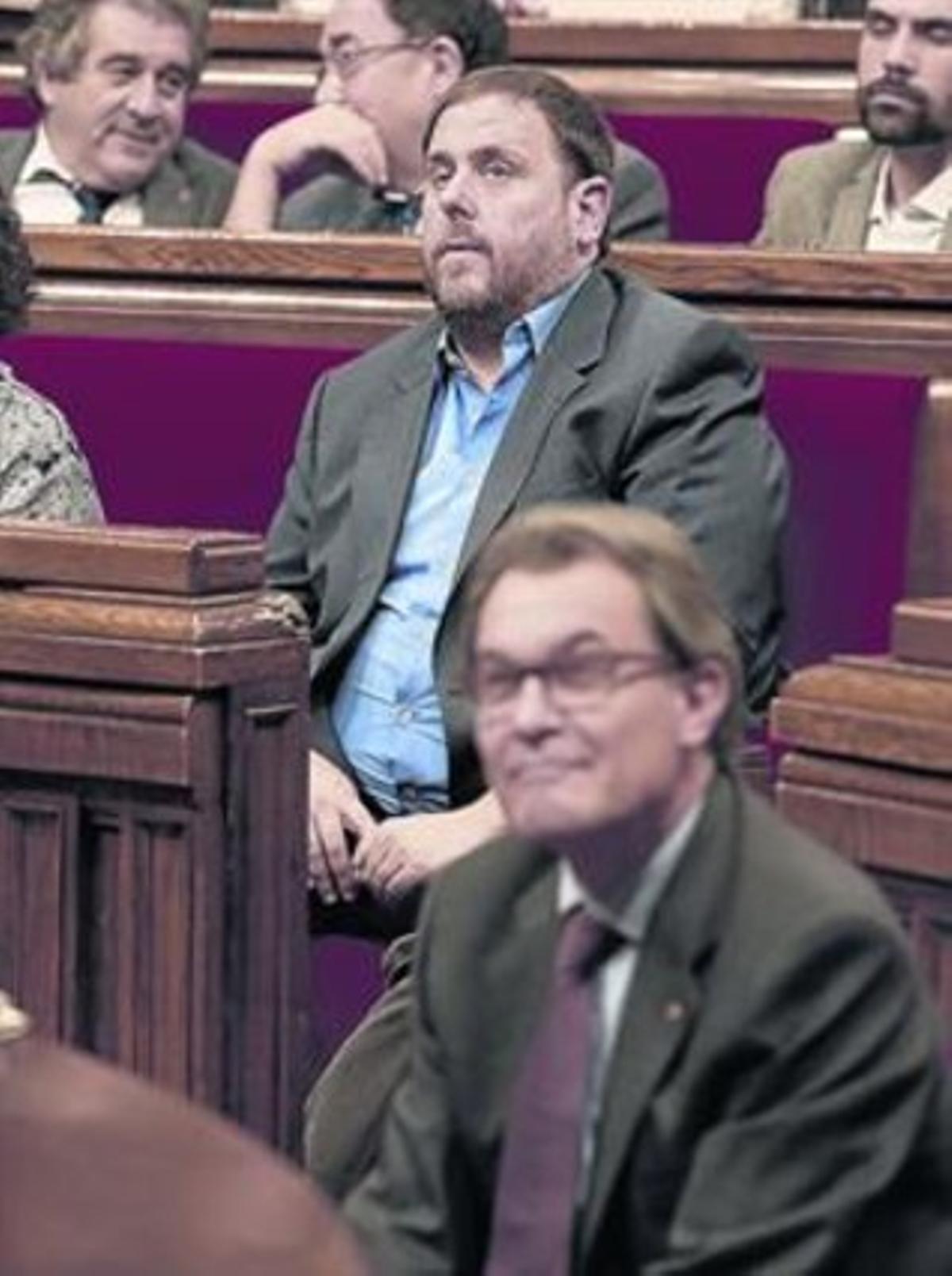 Artur Mas y Oriol Junqueras en un pleno del Parlament, el pasado 13 de noviembre.