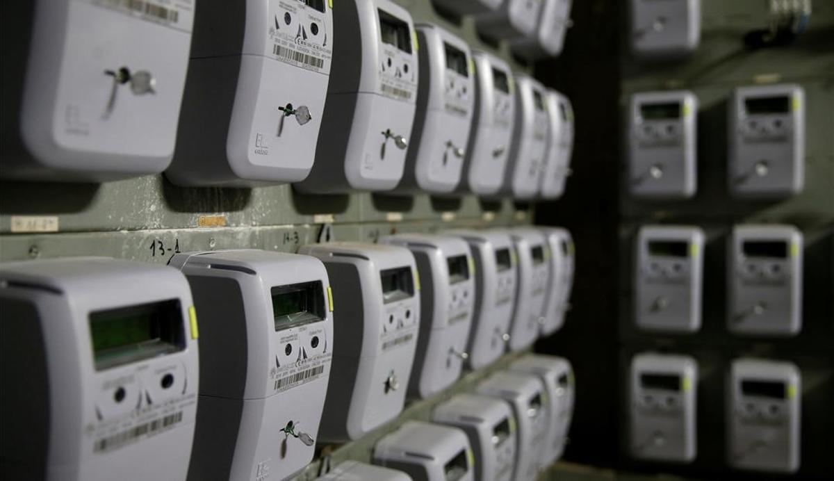 Electric meters of an apartment building are seen in Barcelona  Spain  January 20  2017  REUTERS Albert Gea contadores electricos electricidad  luz