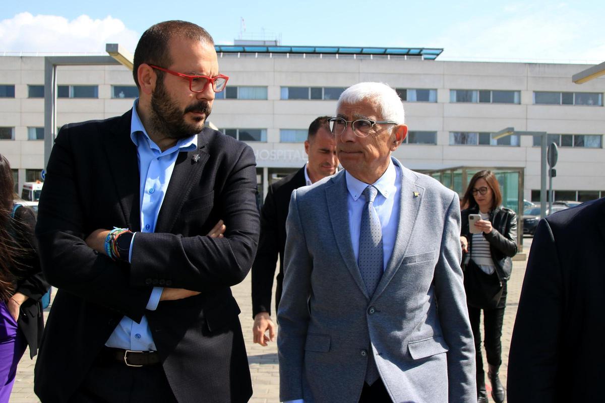 El ’conseller’ de Salut, Manel Balcells, junto al alcalde de Mataró, David Bote El ’conseller’ de Salut, Manel Balcells, junto al alcalde de Mataró, David Bote