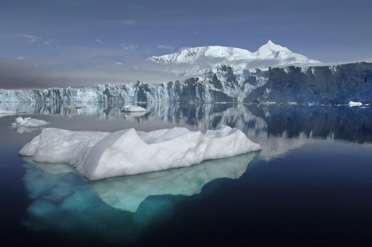 El glaciar Sheldon de la Antártida. El glaciar Sheldon de la Antártida.