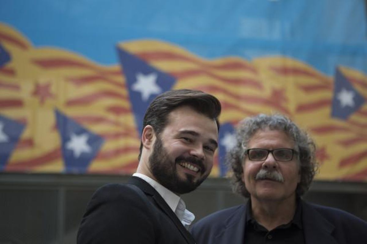 Gabriel Rufián junto a Joan Tardà. Gabriel Rufián junto a Joan Tardà.