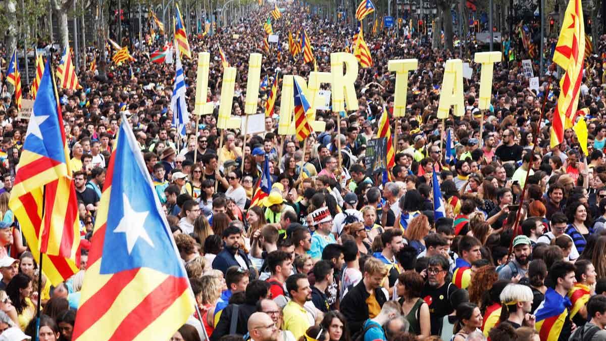 Las Marxes per la llibertat han participado en la manifestación en Barcelona contra la sentencia del procés.