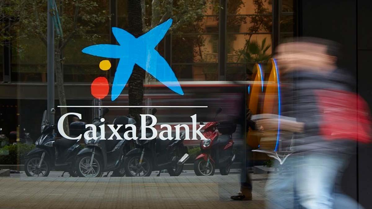 CaixaBank y Bankia negocian su fusión.