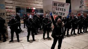 Minneapolis: una setmana de dolor, protesta, ràbia i enfrontament