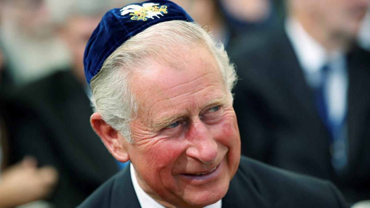 La circumcisió jueva de Carles III, el rei anglicà que admira Israel