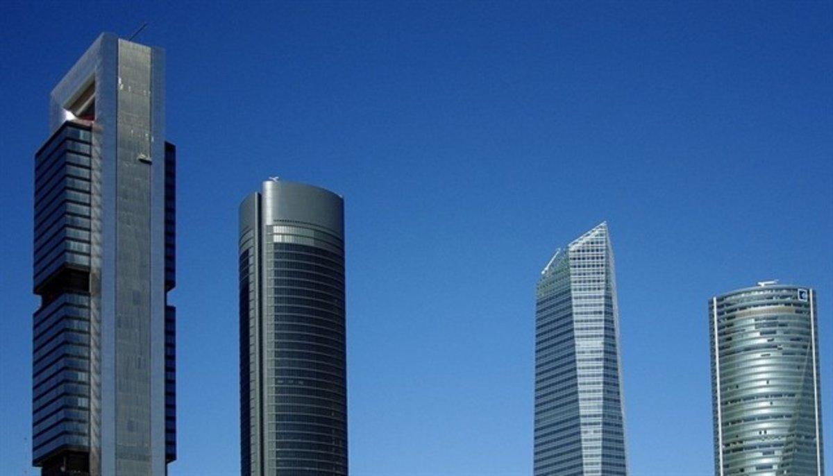 Vista de las Cuatro Torres de Madrid. Vista de las Cuatro Torres de Madrid.