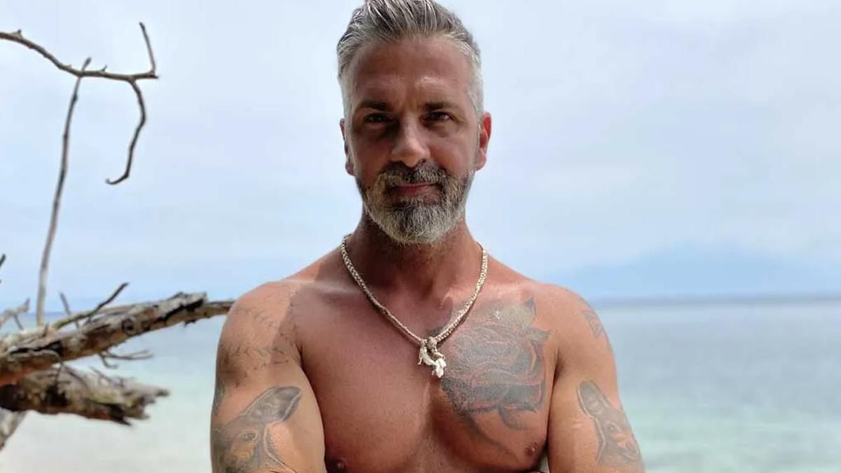 Carlos Alba abandona 'Supervivientes 2021' por motivos de salud Carlos Alba abandona 'Supervivientes 2021' por motivos de salud