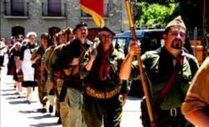 Recreació històrica pels carrers de Rialp, a càrrec de l’associació Exèrcit de l’Ebre.