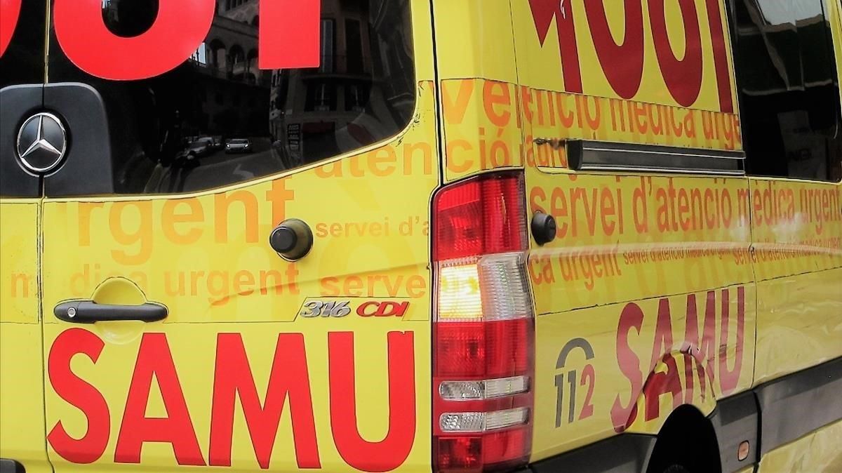 Ambulancia del SAMU. Ambulancia del SAMU.