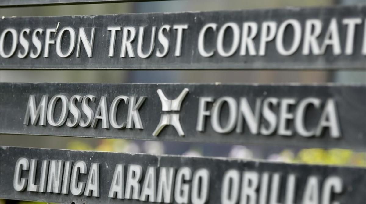 Placa del despacho de Mossack Fonseca en Panamá. Placa del despacho de Mossack Fonseca en Panamá.