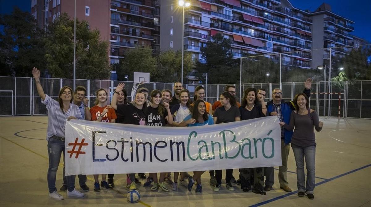 Els veïns de Can Baró guanyen la batalla per la seva única zona comunitària Els veïns de Can Baró guanyen la batalla per la seva única zona comunitària