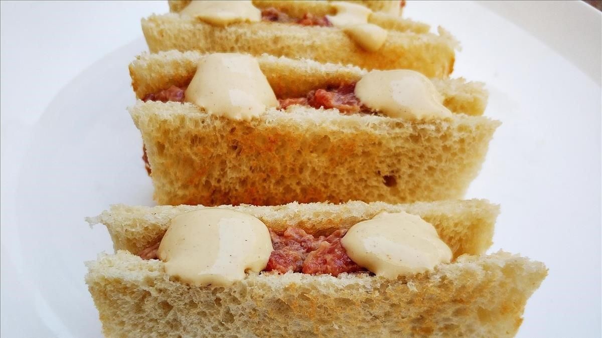 Recepta ràpida: sandvitx de tàrtar d'entrecot Recepta ràpida: sandvitx de tàrtar d'entrecot