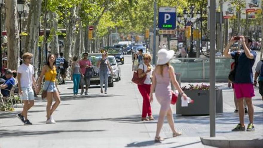 El Paseo de Gracia la calle comercial que más atrae al turista