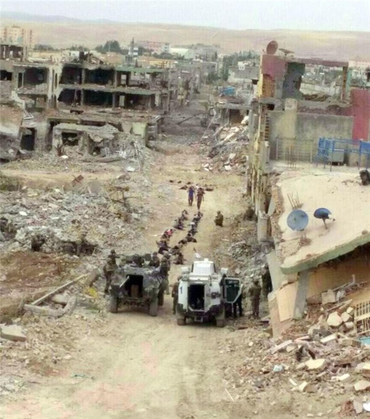 Nusaybin se rinde, tras 74 días, entre ruinas y un atronador silencio Nusaybin se rinde, tras 74 días, entre ruinas y un atronador silencio