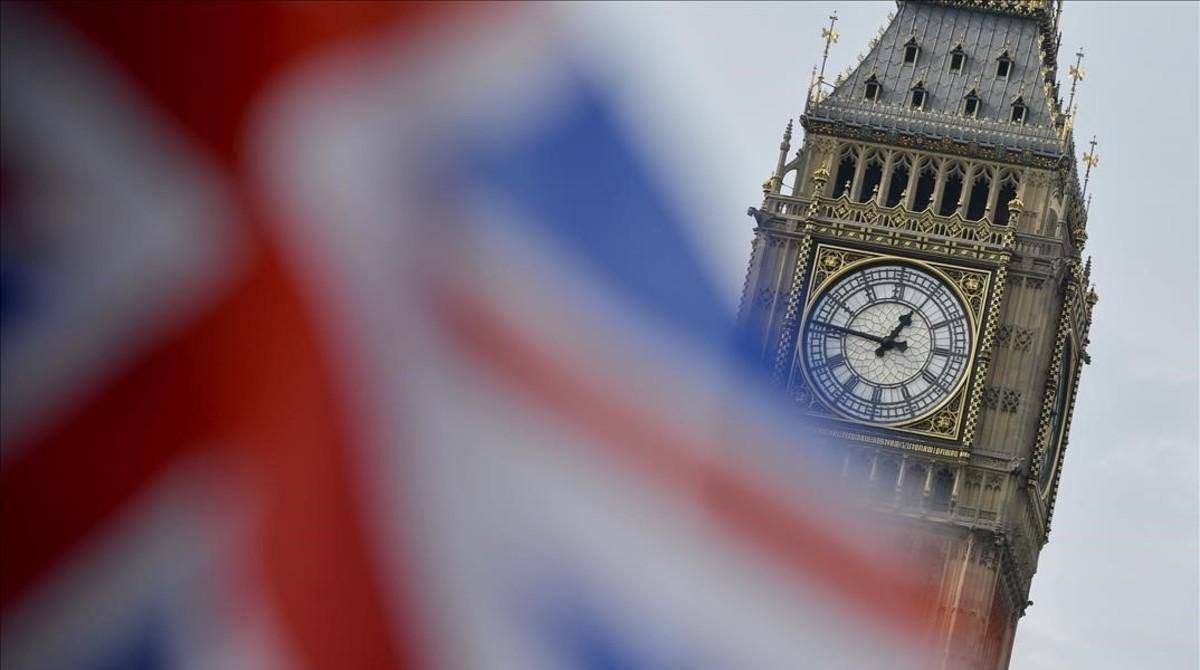 Els britànics ja paguen el 'brexit' Els britànics ja paguen el 'brexit'