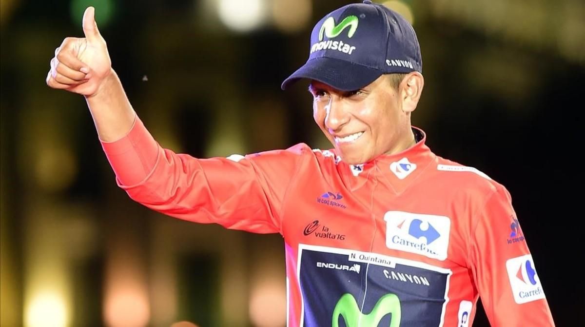 Quintana celebra su triunfo en la Vuelta a España-2016. Quintana celebra su triunfo en la Vuelta a España-2016.