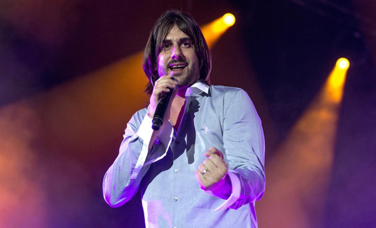 Tres coches acorralan a Melendi en la autovía y le amenazan