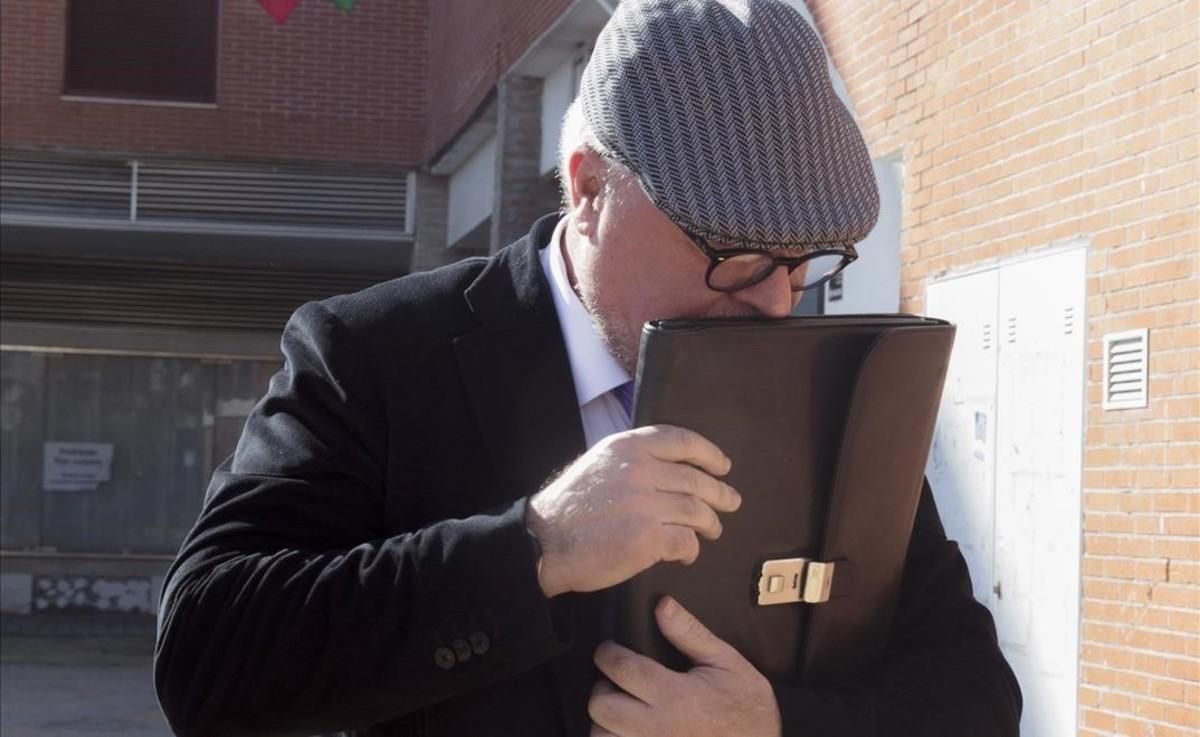 José Manuel Villarejo, tras declarar en el juzgado de Estepona, en el 2016. José Manuel Villarejo, tras declarar en el juzgado de Estepona, en el 2016.
