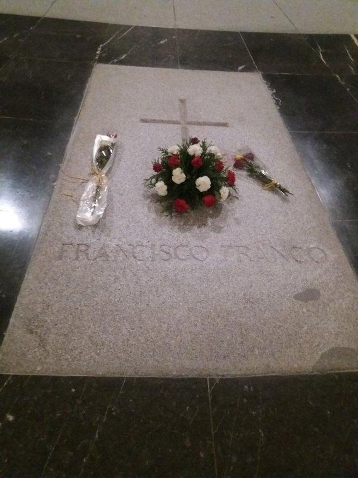 Tumba de Franco en el Valle de los Caídos. Tumba de Franco en el Valle de los Caídos.