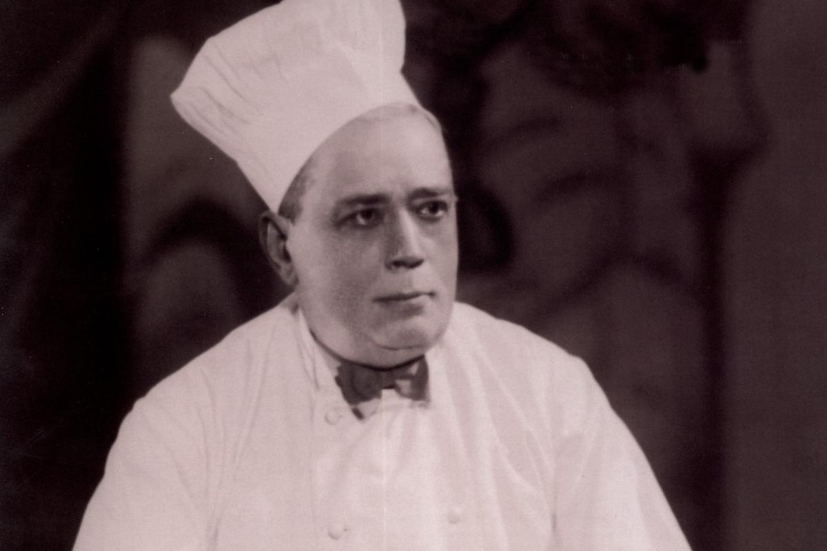 Ignasi Domènech, en una imagen tomada en Madrid alrededor de 1914.