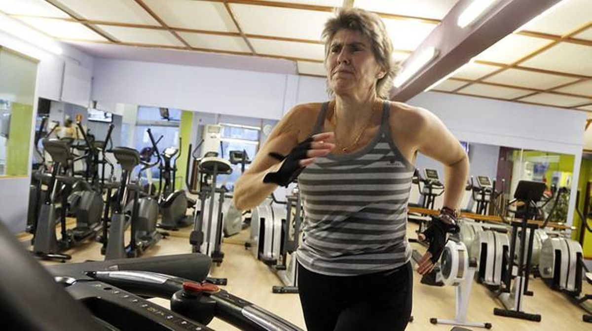 La periodista Paloma del Río, haciendo ejercicío en el club Canoe, cerca de Torrespaña. La periodista Paloma del Río, haciendo ejercicío en el club Canoe, cerca de Torrespaña.