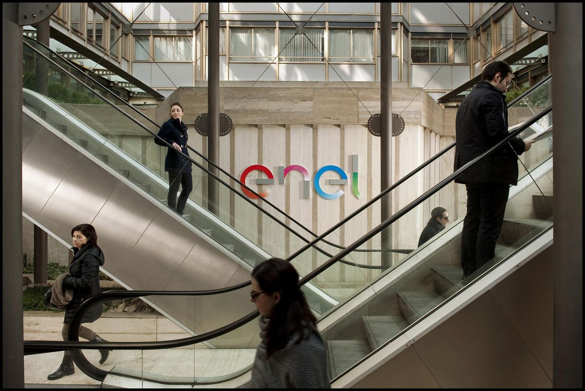 Enel lanza una OPA parcial de 1.200 millones por hasta el 10% de Enel Américas Enel lanza una OPA parcial de 1.200 millones por hasta el 10% de Enel Américas
