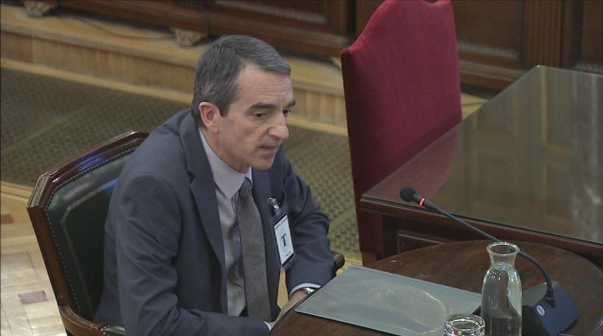 Joan Carles Molinero declara en el Tribunal Supremo en el juicio por el ’procés’. Joan Carles Molinero declara en el Tribunal Supremo en el juicio por el ’procés’.