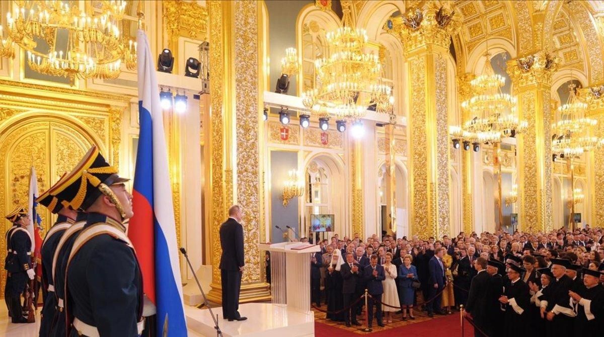 Acto oficial en uno de los salones del palacio del Kremlin, en Moscú. Acto oficial en uno de los salones del palacio del Kremlin, en Moscú.