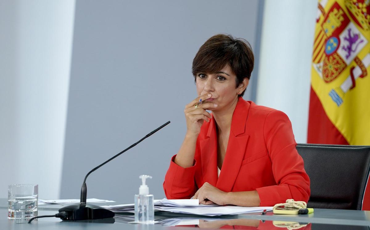 Isabel Rodríguez, ministra portavoz, durante la rueda de prensa posterior al Consejo de Ministros. Isabel Rodríguez, ministra portavoz, durante la rueda de prensa posterior al Consejo de Ministros.