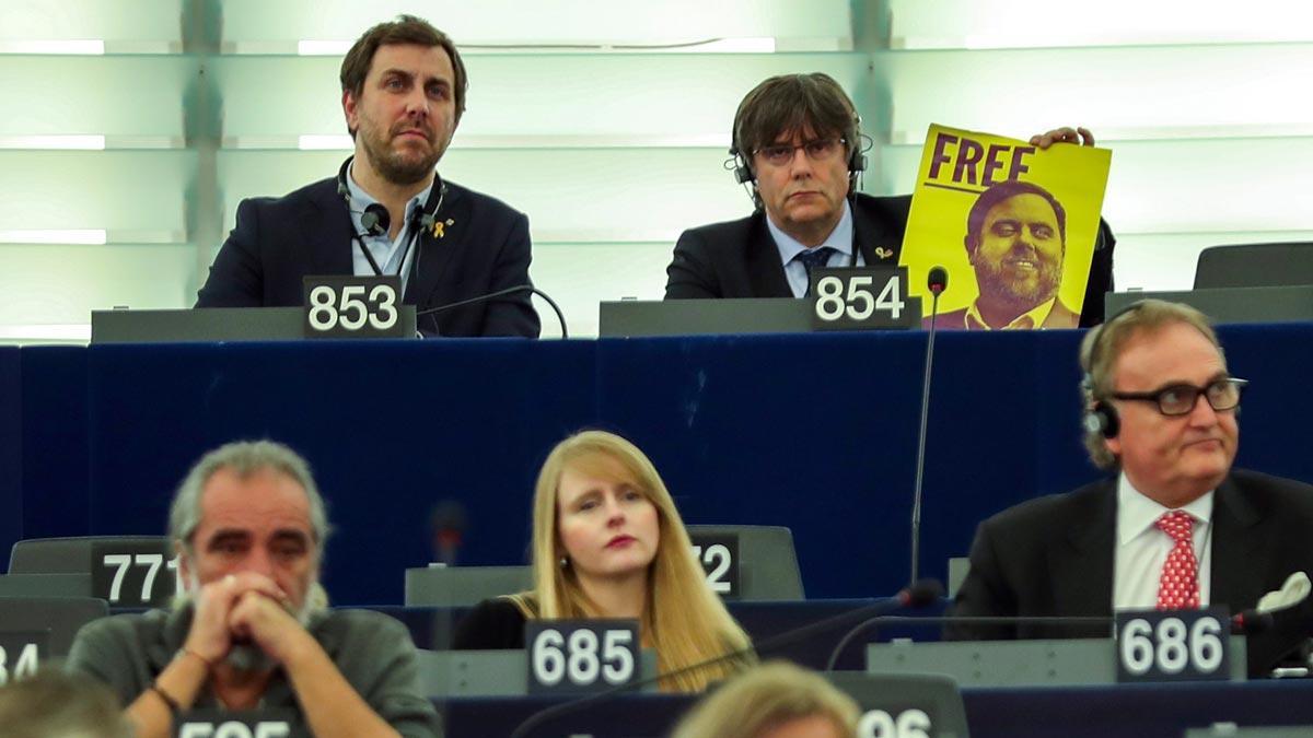 Puigdemont y Comín toman posesión de su escaño en el Parlamento Europeo.